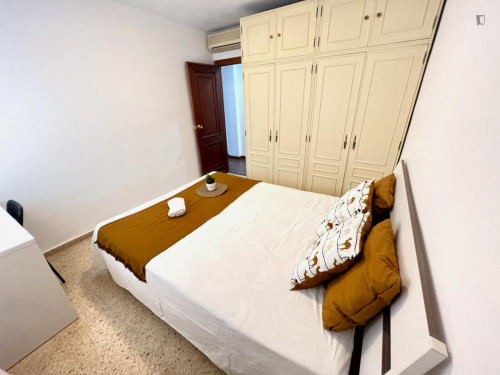 Great double bedroom in a 5-bedroom apartment, in Rascanya - Gallery - 18