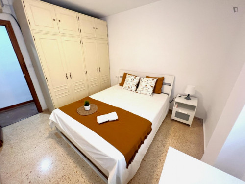 Great double bedroom in a 5-bedroom apartment, in Rascanya - Gallery - 19