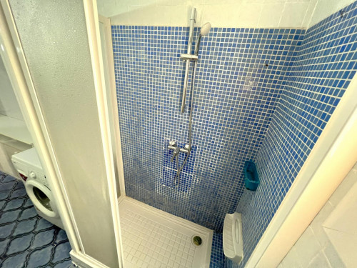 Great double bedroom in a 5-bedroom apartment, in Rascanya