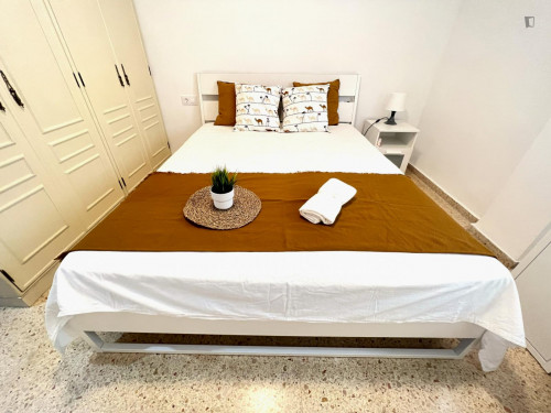 Great double bedroom in a 5-bedroom apartment, in Rascanya - Gallery - 22