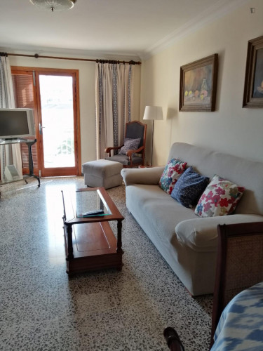 Large double bedroom in l'Oliverar  - Gallery -  5