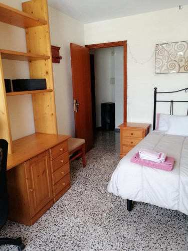 Spacious double bedroom in l'Oliverar  - Gallery -  5