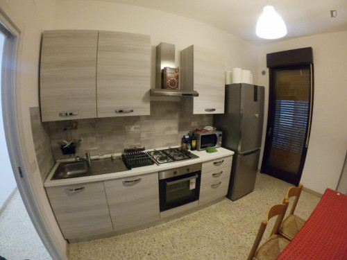 Comfy double bedroom near the San Nullo metro