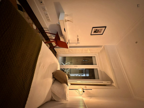 Beautiful single bedroom next to Lx Factory