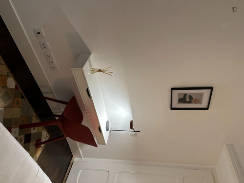 Beautiful single bedroom next to Lx Factory