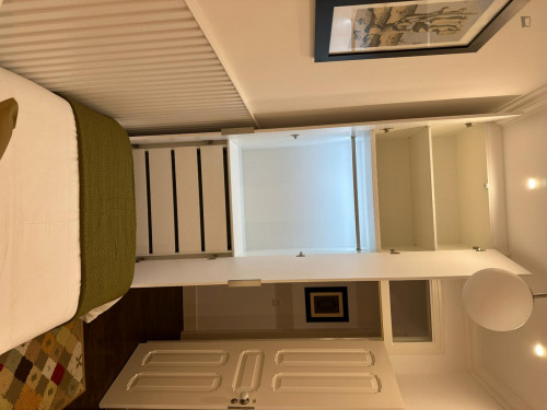 Beautiful single bedroom next to Lx Factory