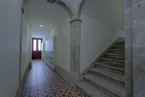 Charming 1-bedroom apartment near the Trindade metro