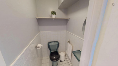 Lovely double bedroom close to Parc André Malraux