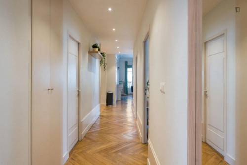 Appealing double bedroom very close to Cordeliers metro station