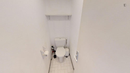 Pleasant double bedroom close to the EPF - School of Engineering