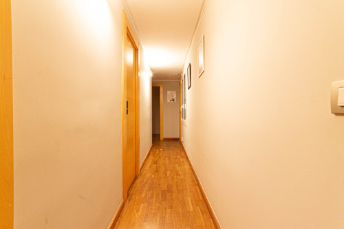 Luxury Coliving Retreat in Trendy Sant Gervasi near Turo Park