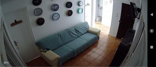 Delightful single bedroom in a 4-bedroom flat