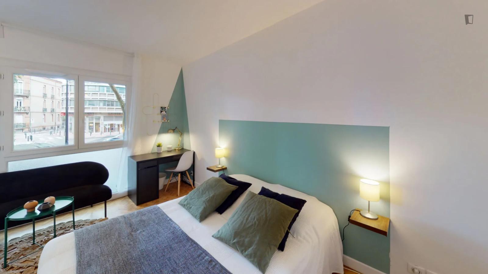  Inviting Double Bedroom Not Far From Compans-Caffarelli Metro Station  -  Inviting double bedroom not far from Compans-Caffarelli metro station  - Gallery -  1