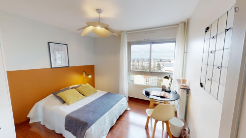Cushy double bedroom in the Bécon-les-Bruyères district