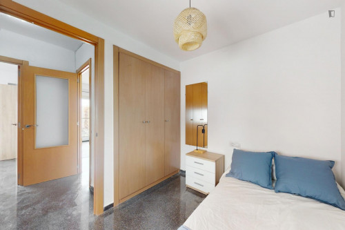Cozy single bedroom in a property with balcony