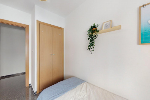 Appealing single bedroom in a property with balcony