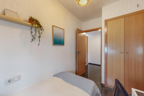 Cozy single bedroom in a property with balcony