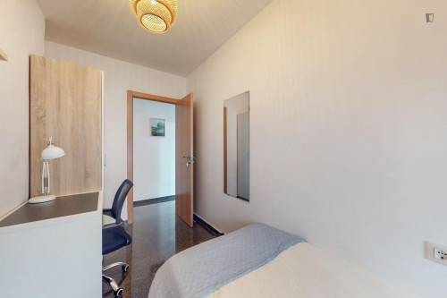 Attractive single bedroom in a property with balcony