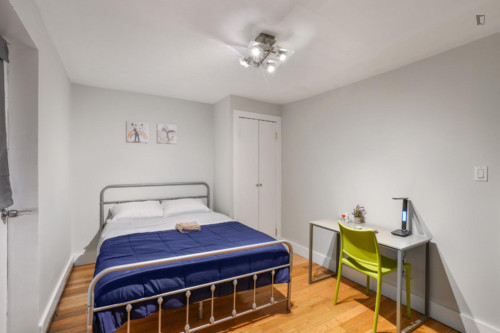 Inviting Private Room with All-Inclusive Amenities - Gallery - 5