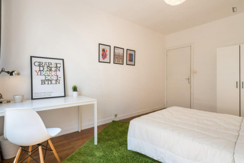 Neat double bedroom close to Brotteaux metro station