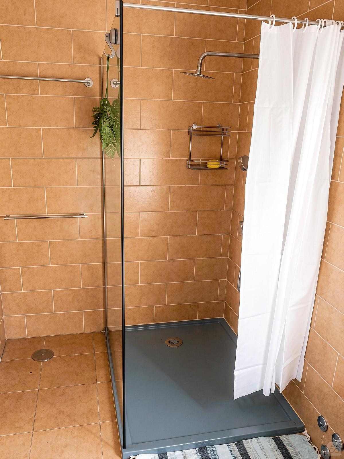 Private Queen Ensuite - Ocean Room - 53