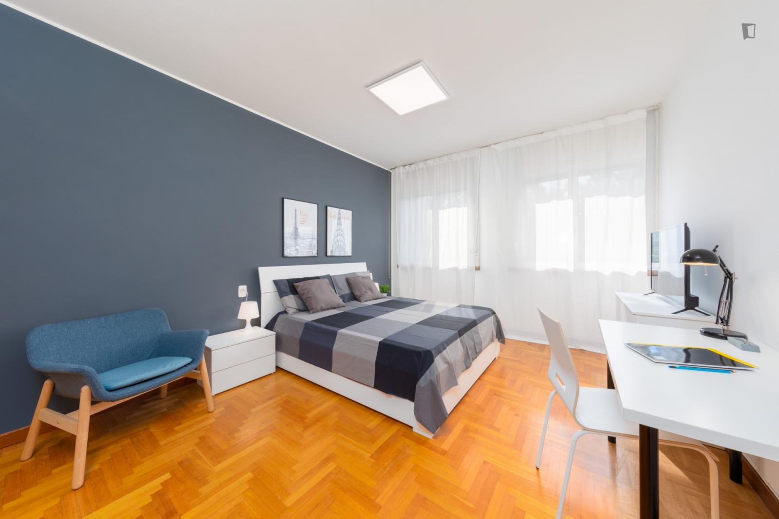  Great Double Bedroom Not Very Far From Torrione Di Porta Castello  -  Great double bedroom not very far from Torrione di Porta Castello  - Gallery -  1