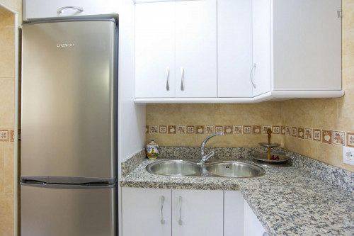 Neat 2-bedroom apartment in Tiro de Linea - Gallery - 16