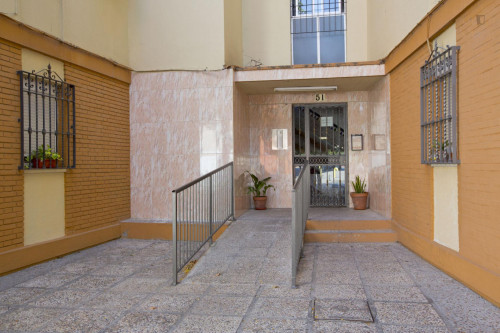 Neat 2-bedroom apartment in Tiro de Linea