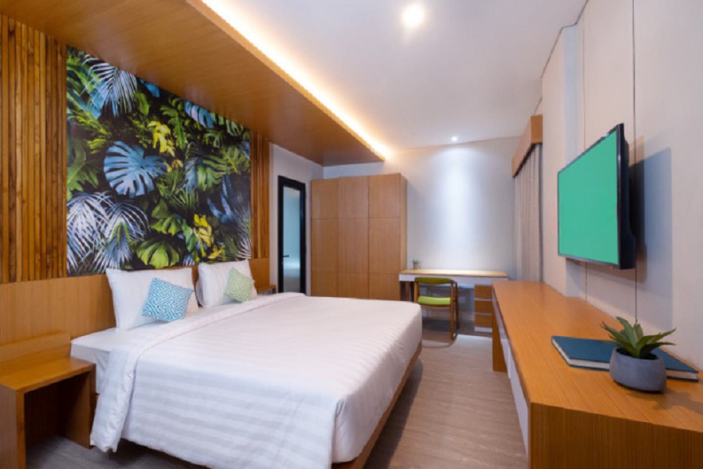 Deluxe Room - Modern Coliving Oasis for Nomads in Vibrant Denpasar, Bali - Gallery - 3