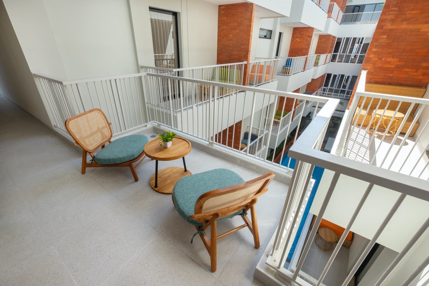 Deluxe Room - Modern Coliving Oasis for Nomads in Vibrant Denpasar, Bali - Gallery - 2