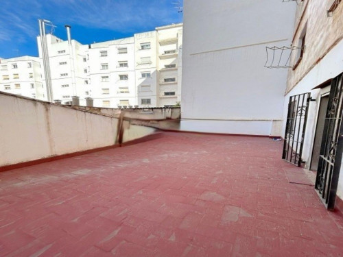 3-bedroom apartment, with outdoor area