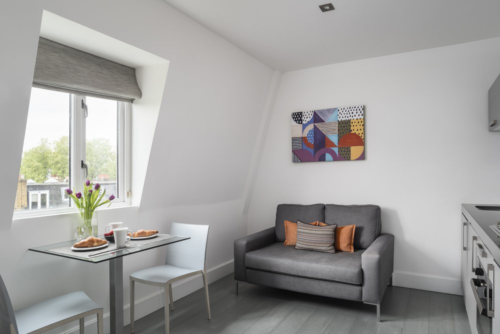 Earl’s Court No.7 (Studio) - 2