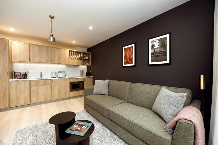  1 Bed Apartment  -  Edinburgh Castle View  - Gallery -  6