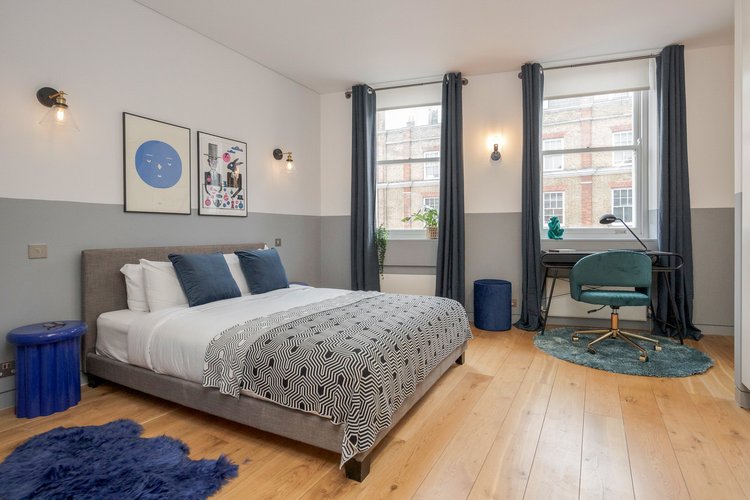 2-Bed Apartment - Emerald St Apartments - Gallery - 3