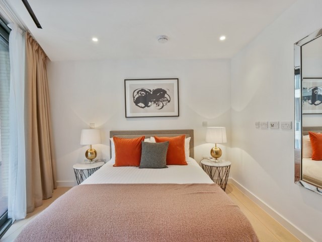  2 Bed Apartment  -  The Southwark Suites  - Gallery -  3