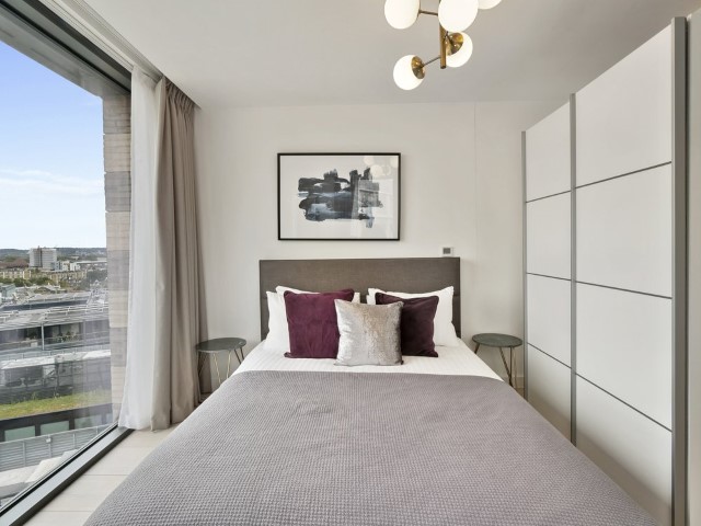 3 Bed Apartment - The Southwark Suites - Gallery - 11