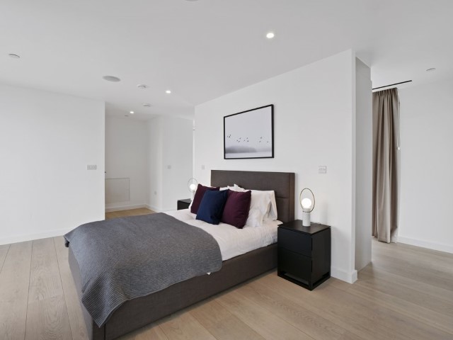  3 Bed Apartment  -  The Southwark Suites  - Gallery -  8