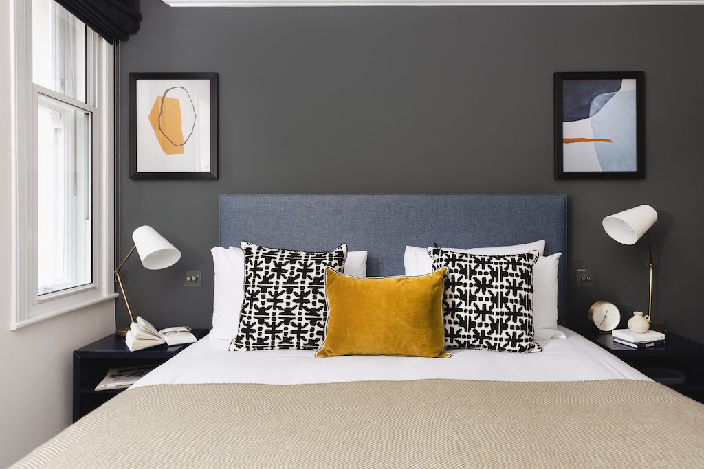 Deluxe 1 Bed Apt - The Mayfair Collection - Gallery - 1