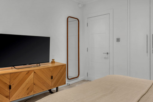 Queen Square - Gallery - 19
