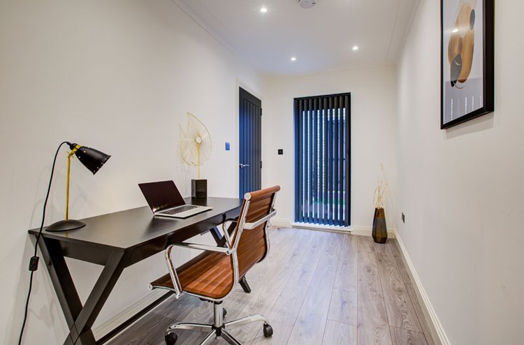  1 Bed Apartment  -  Fulham Road  - Gallery -  2