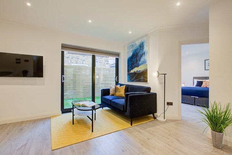  2 Bed Apartment  -  Fulham Road  - Gallery -  4
