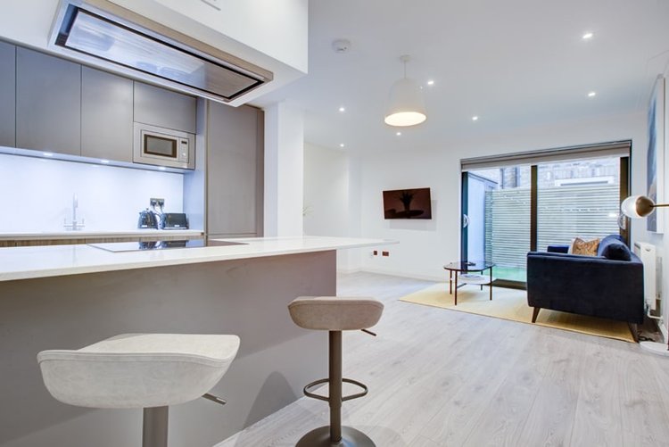  2 Bed Apartment  -  Fulham Road  - Gallery -  5