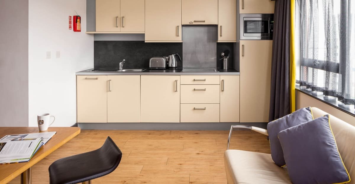  Studio Apartment  -  Leeds City  - Gallery -  3