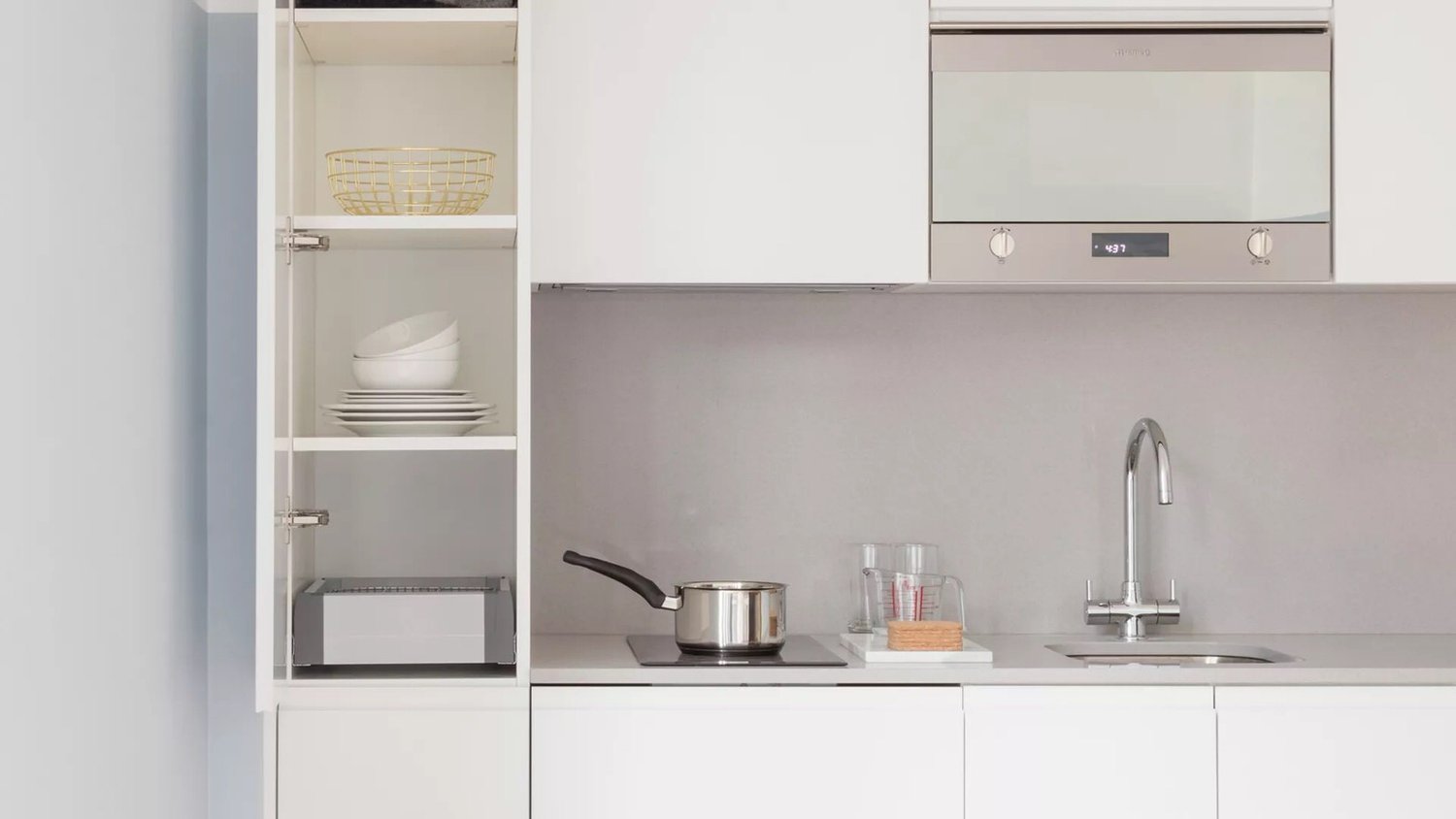 Spacious Studio Apartment - 5