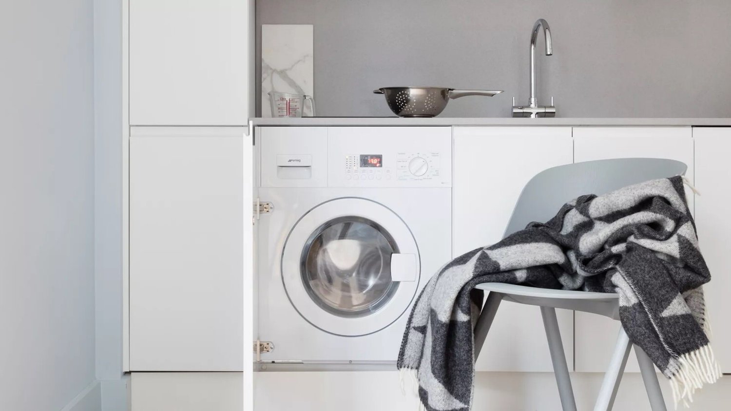 Spacious Studio Apartment - 3