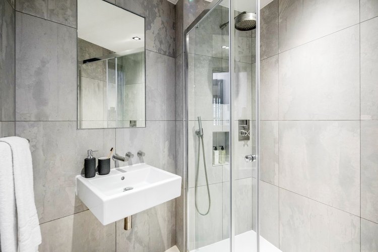  Deluxe 1 Bed Apartment  -  Garrick Street  - Gallery -  2