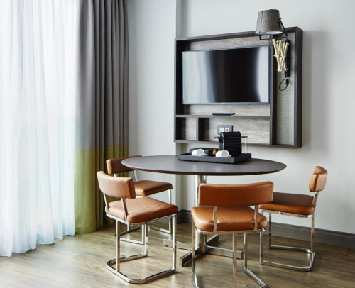 Long Lane Suites - Gallery - 8