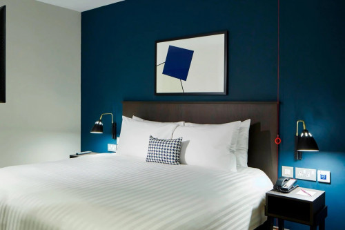 Long Lane Suites - Gallery - 17