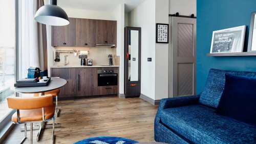Long Lane Suites - Gallery - 21