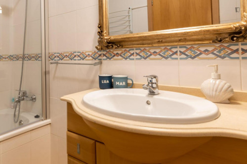 Charming 2-bedroom flat with a swimming pool - Gallery - 12
